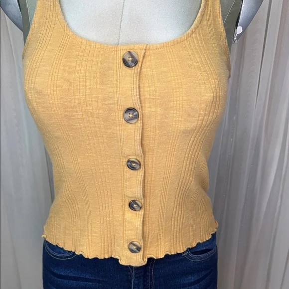 Mustard Button-Front Ribbed Tank Top - Picture 4 of 5